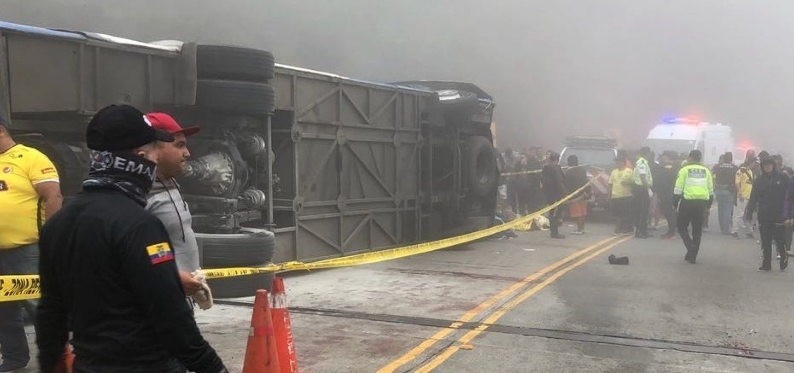 Doze torcedores do Barcelona de Guayaquil morrem em acidente de ônibus