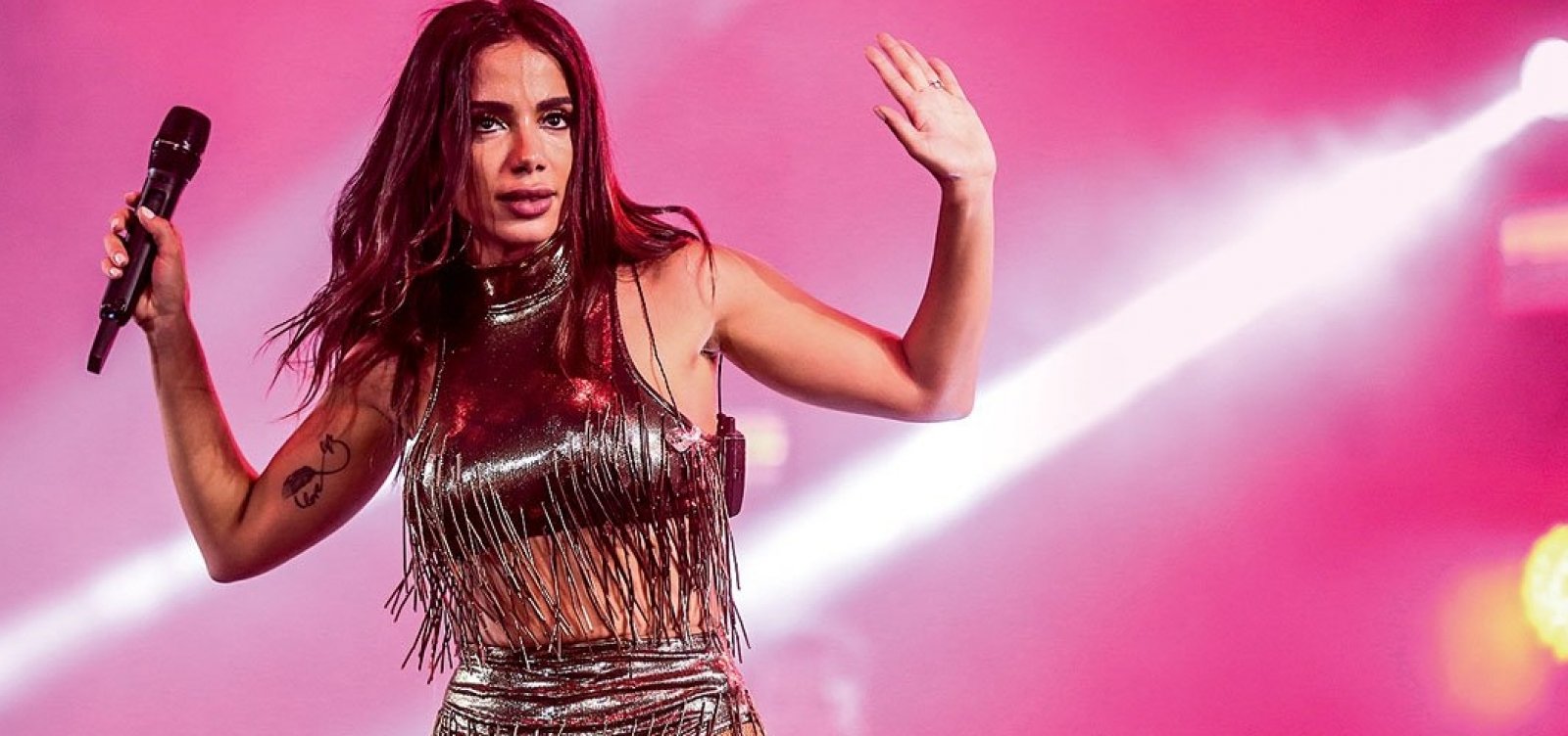 Anitta rebate críticas sobre show em Rondônia e diz ter cumprido toda programação