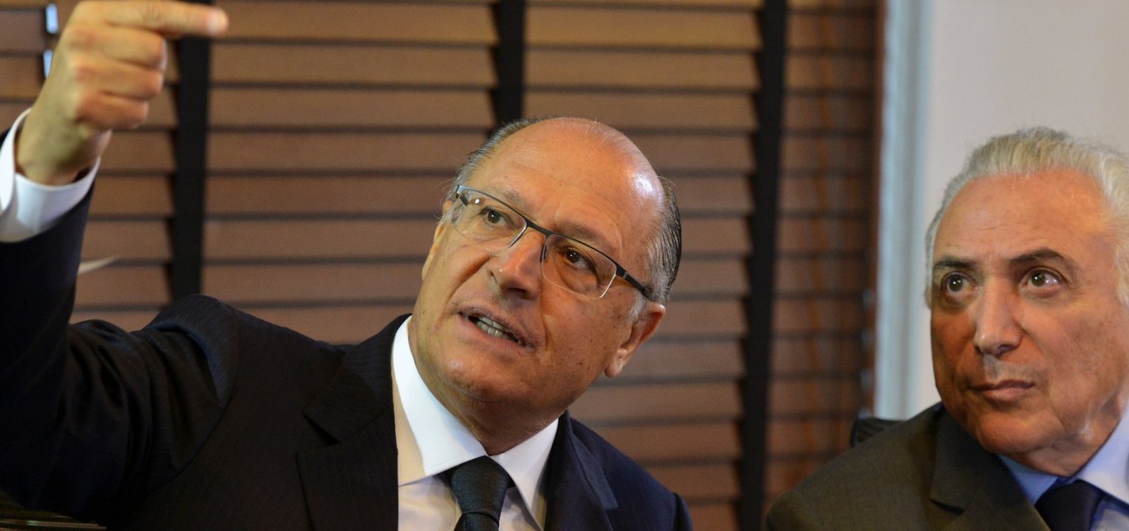 Temer diz que Alckmin 'pode vir a ser' candidato do governo e cita Meirelles 