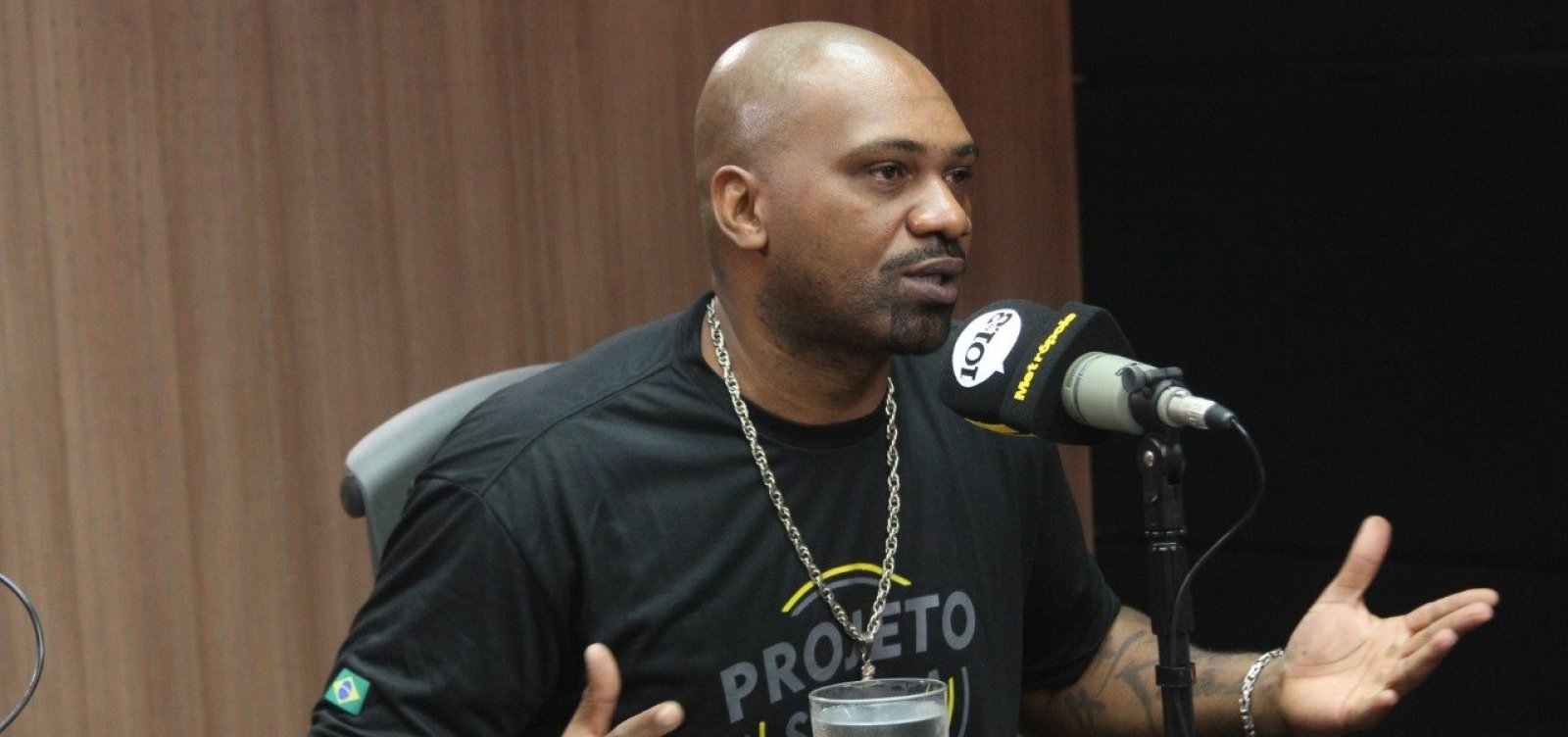 'Quem rouba o país de verdade são pessoas brancas, hétero, homens ricos', diz MV Bill