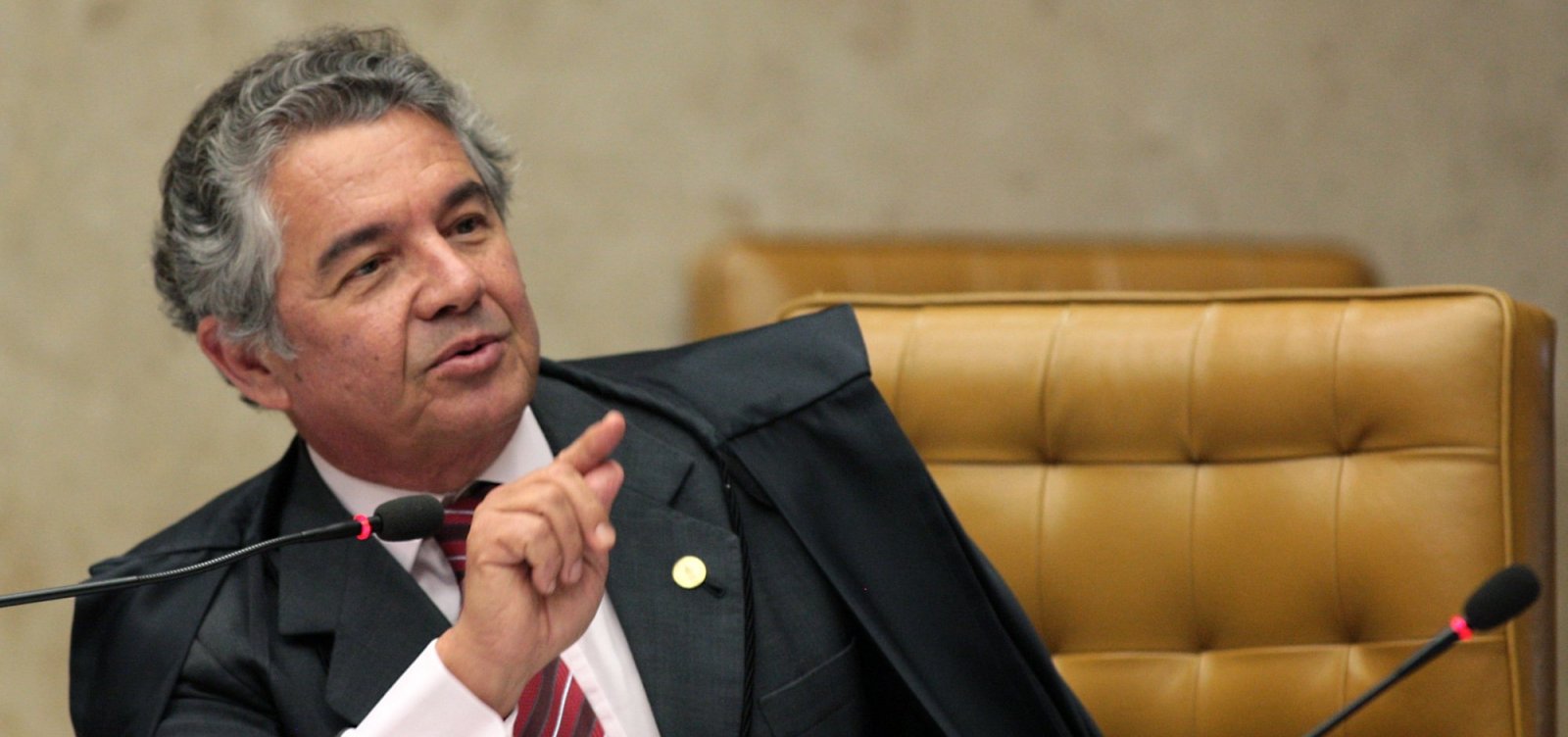 Marco Aurélio diz que eleição de Bolsonaro geraria 'insegurança' por candidato ser réu