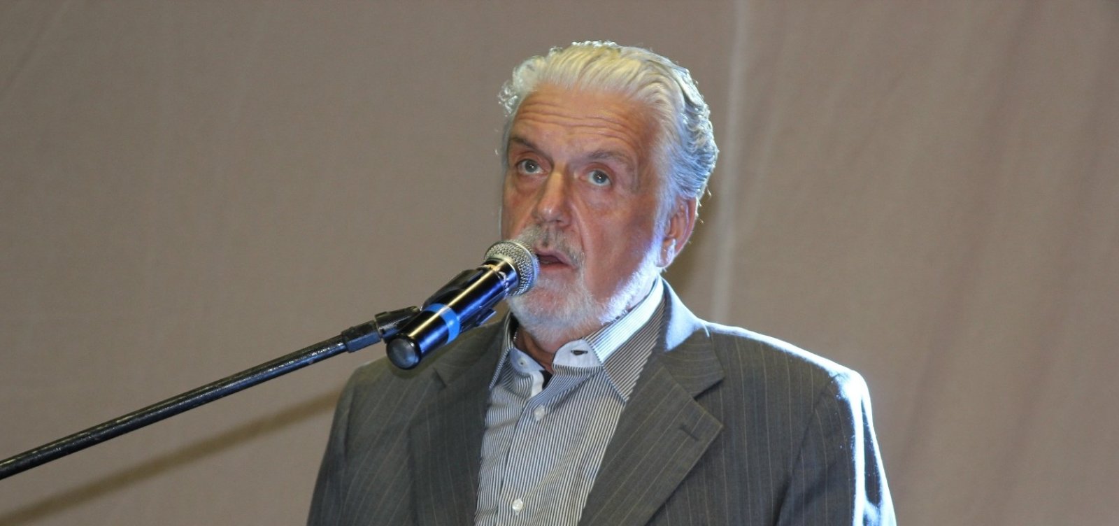 Justiça condena MBL a publicar direito de resposta por ofensas a Wagner