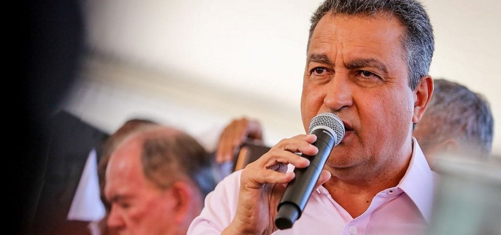 Justiça concede liminar e impede retirada de 'banner' de comitê eleitoral de Rui