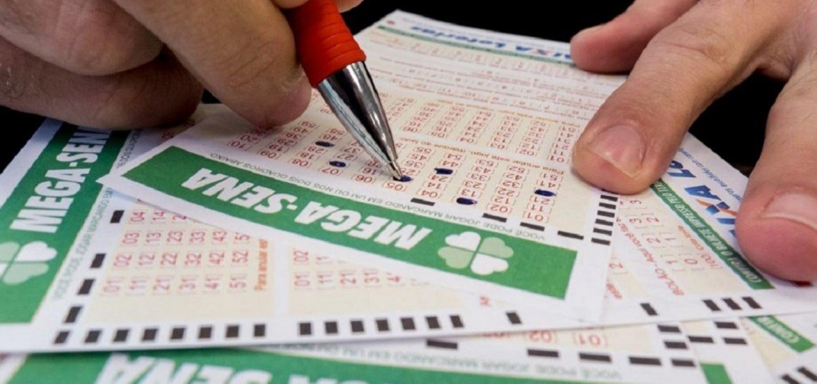 Mega-Sena acumula e pode pagar R$ 40 milhões na quarta-feira