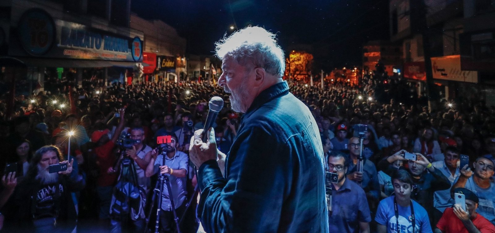 Por 6 votos a 1, TSE rejeita a candidatura de Lula a presidente