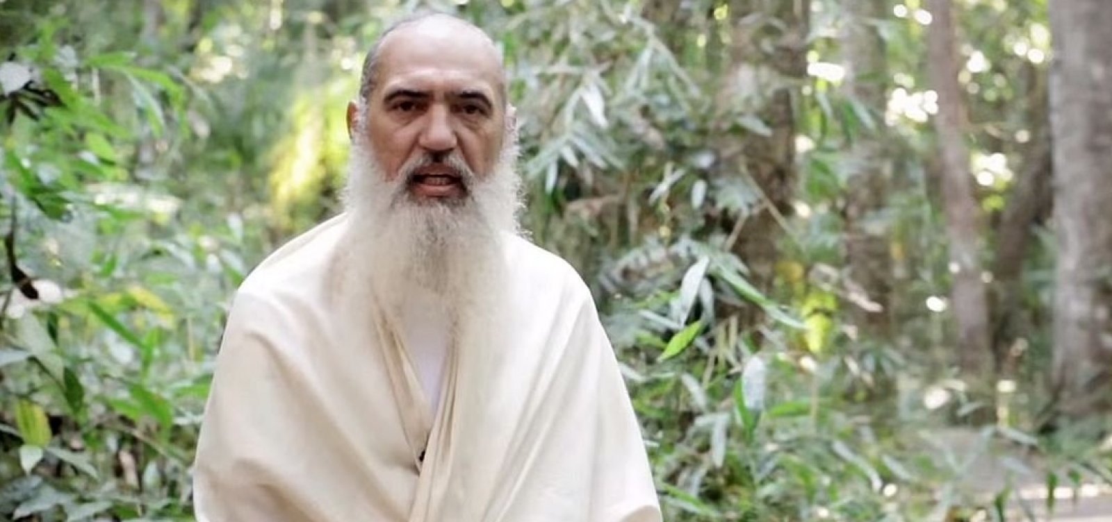 Prem Baba contrata assessoria após escândalo sexual 