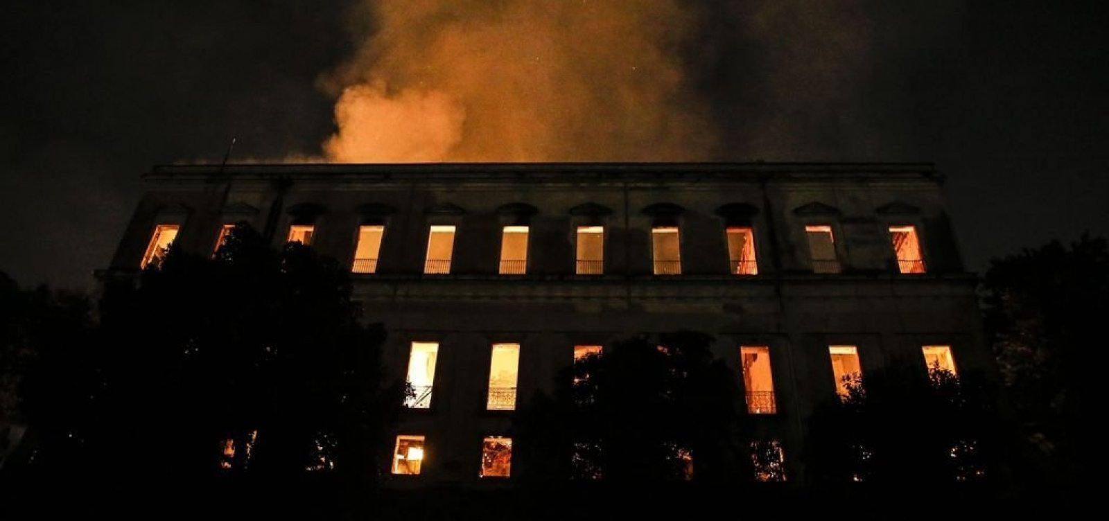 Governo Federal vai financiar reconstrução de prédio do Museu Nacional