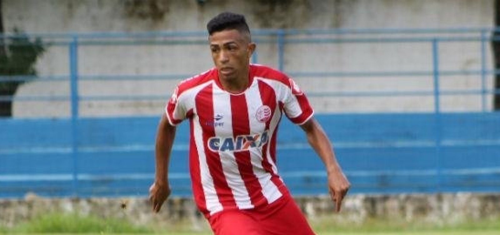 Bahia fecha empréstimo de volante do Náutico