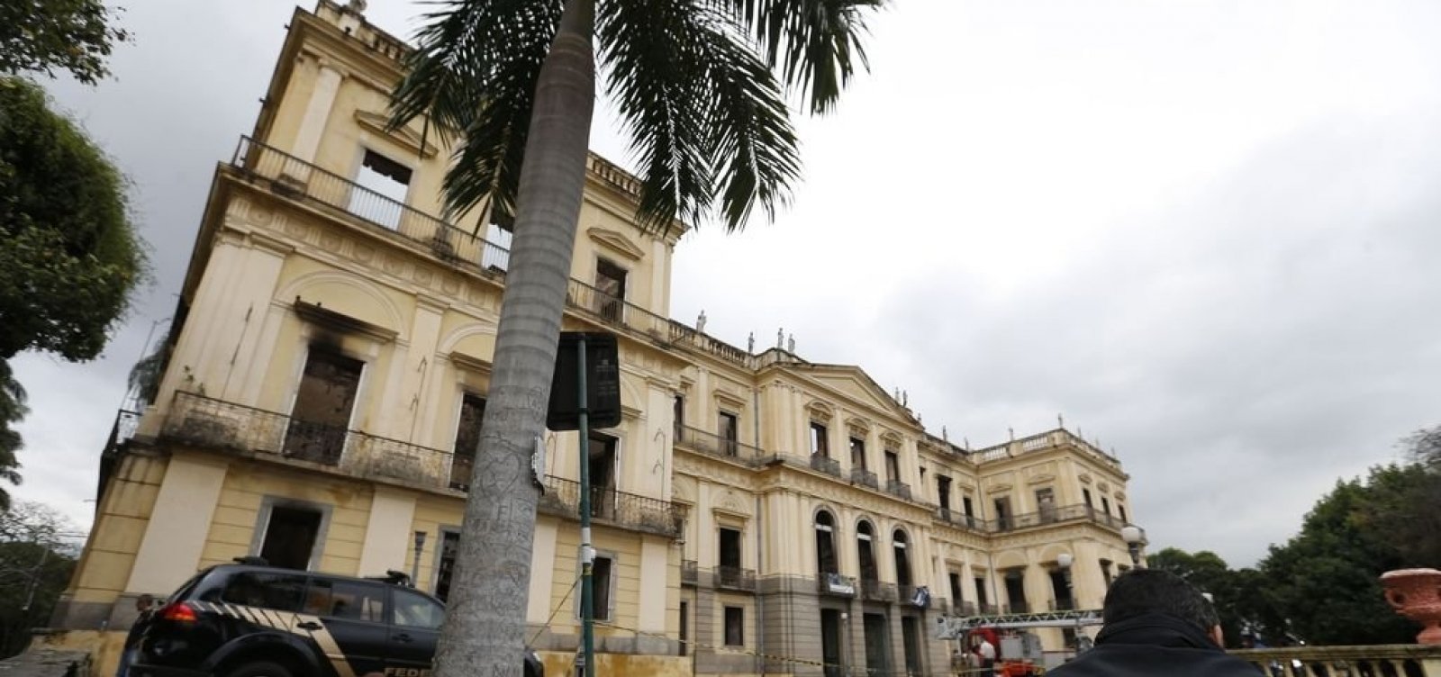 Bombeiros concluem que Museu Nacional estava em situação irregular