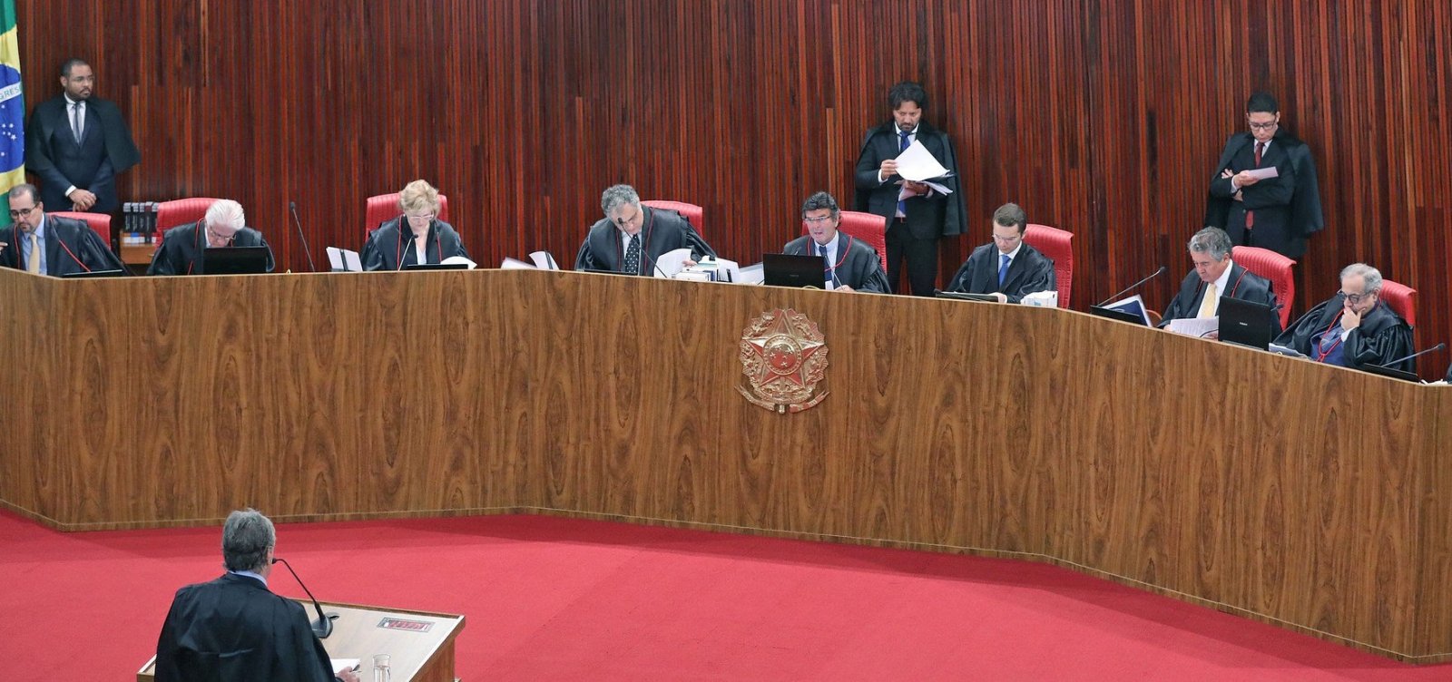 TSE aprova por unanimidade candidatura de Bolsonaro à Presidência