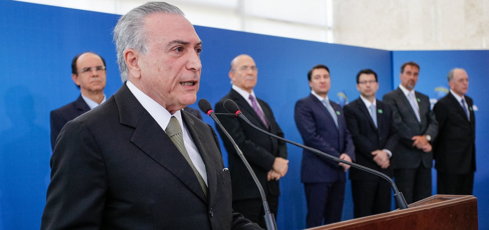 Temer critica ataque a Bolsonaro: 'É intolerável que não haja campanha tranquila'