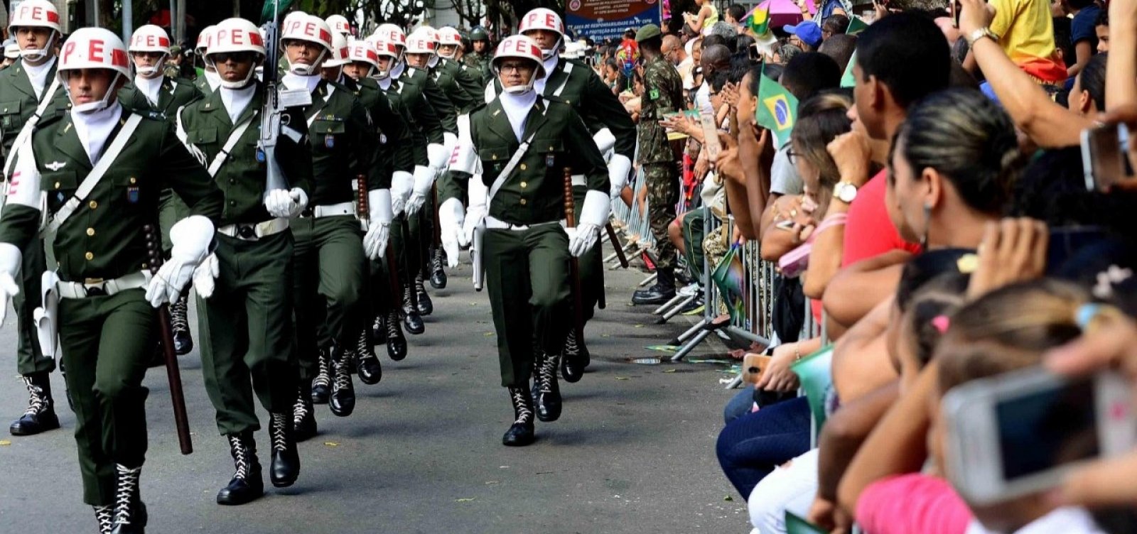 Mais de 5 mil pessoas devem ir ao desfile do 7 de Setembro em Salvador