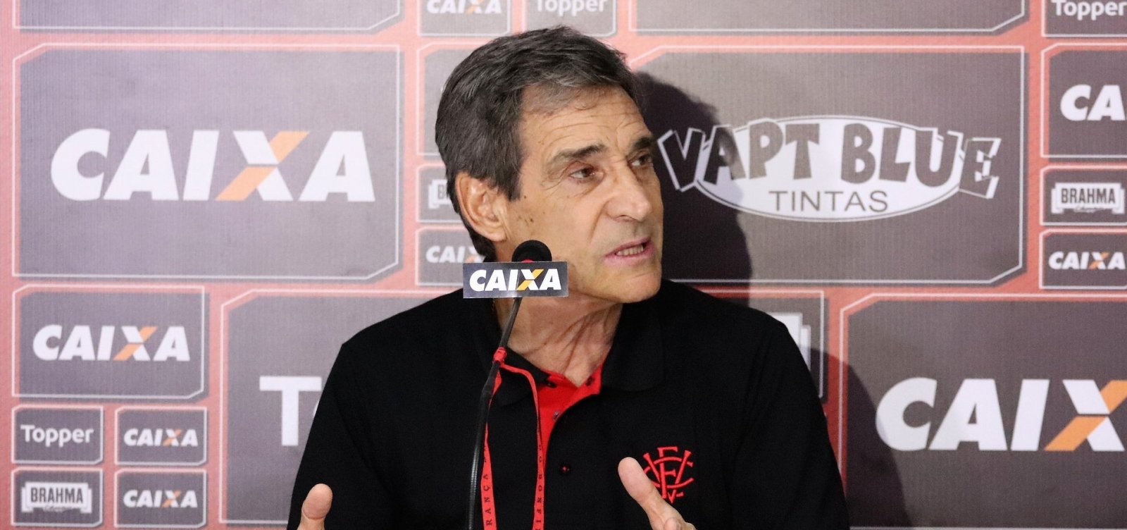 Carpegiani destaca melhora do Vitória: 'Jogo que mais me agradou'