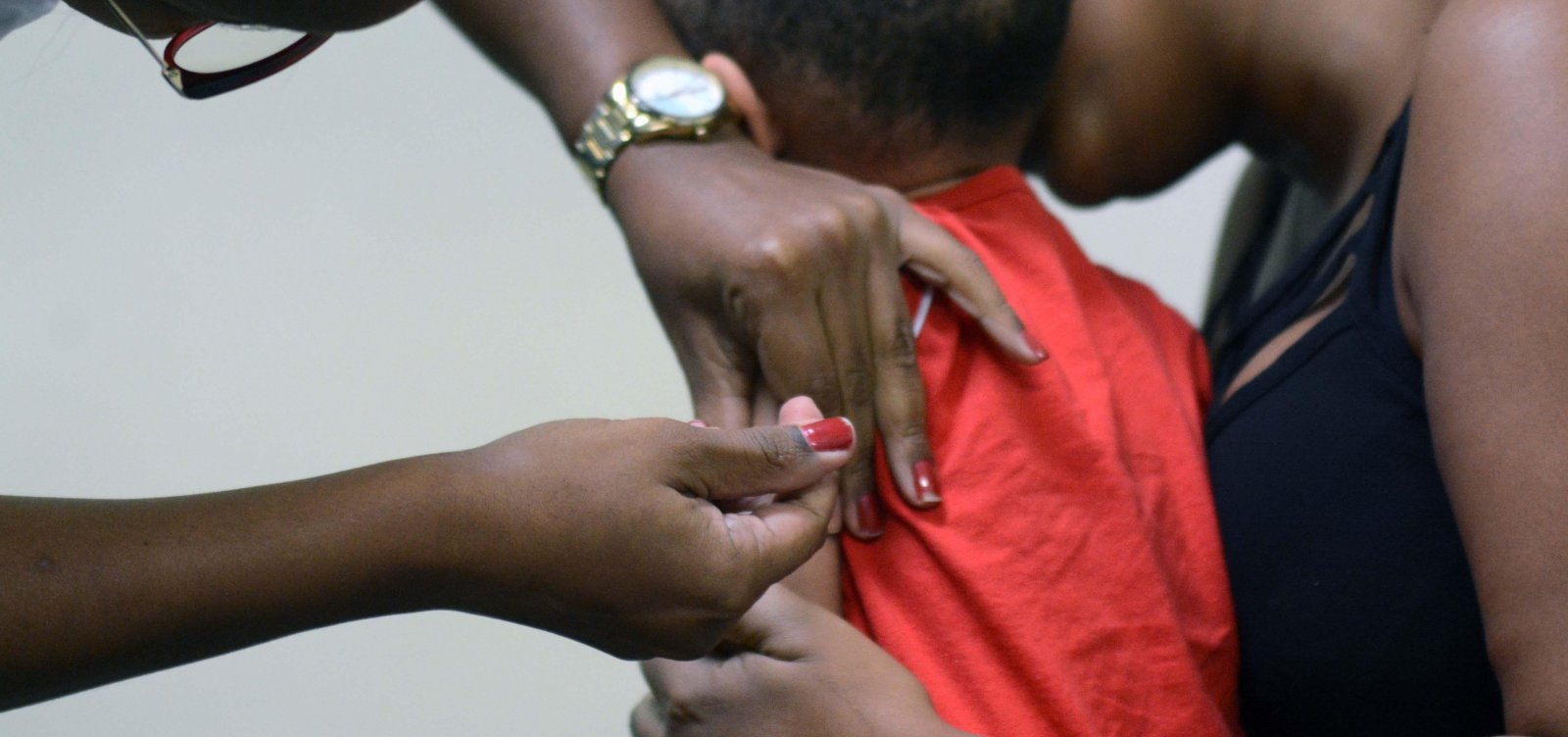 Salvador ainda precisa vacinar 40 mil crianças contra polio e sarampo até sexta