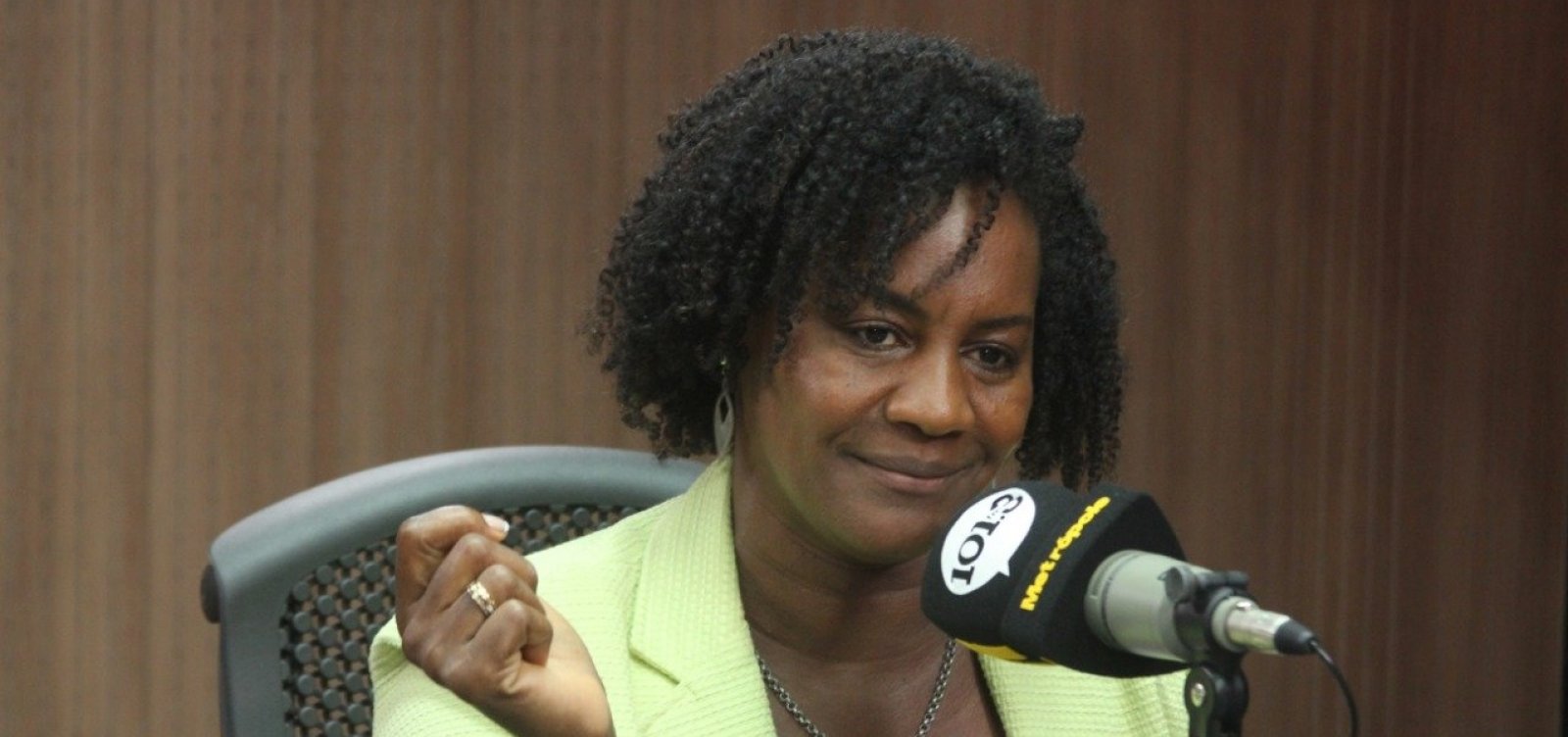 Célia quer exigir ensino superior de todos os PMs da Bahia