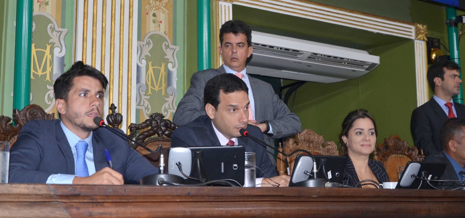 Câmara de Salvador vota hoje reajuste dos servidores e liberação de empréstimo 