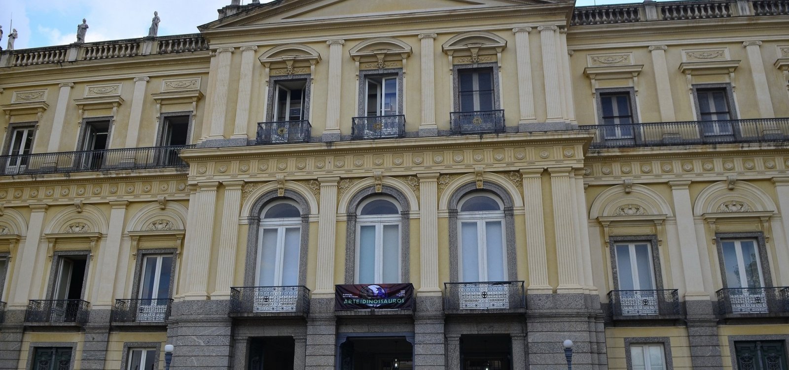 UFRJ inicia cobertura de telhado do Museu Nacional