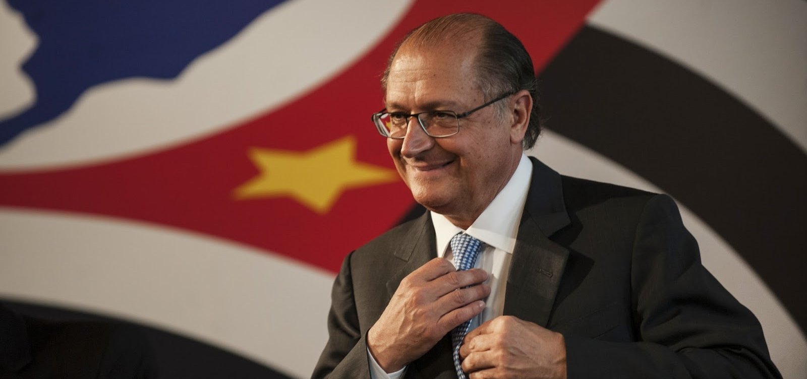 Familiares de Alckmin lucraram R$ 3,8 milhões com decretos do ex-governador de SP