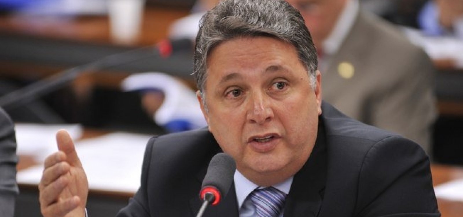 TSE suspende decisão que indeferia candidatura de Garotinho