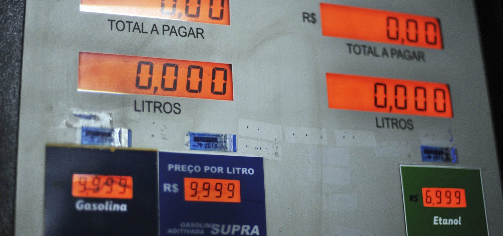Preço médio da gasolina bate valor registrado na greve dos caminhoneiros 