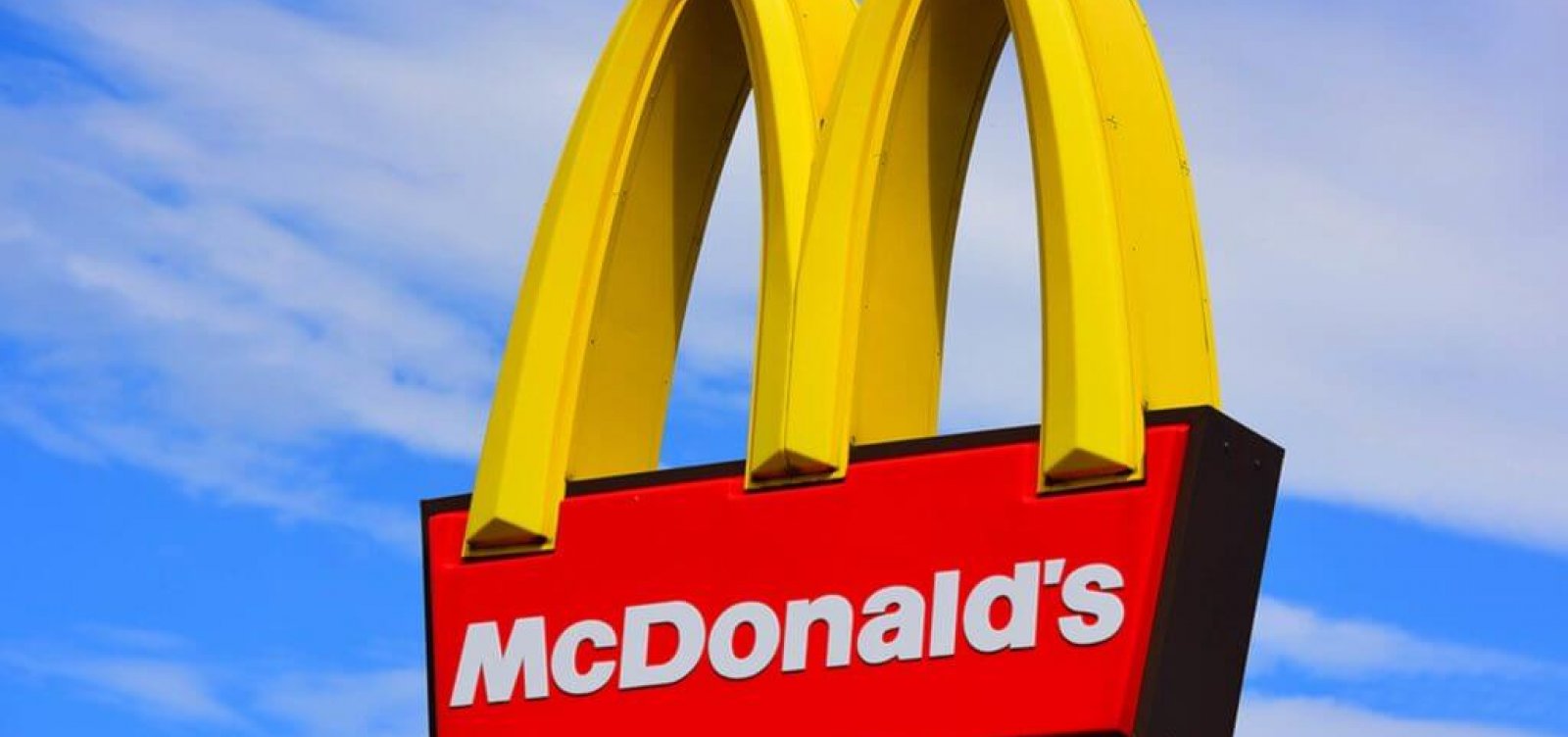 McDonald’s é multada em 7 milhões por descumprir acordos trabalhistas 