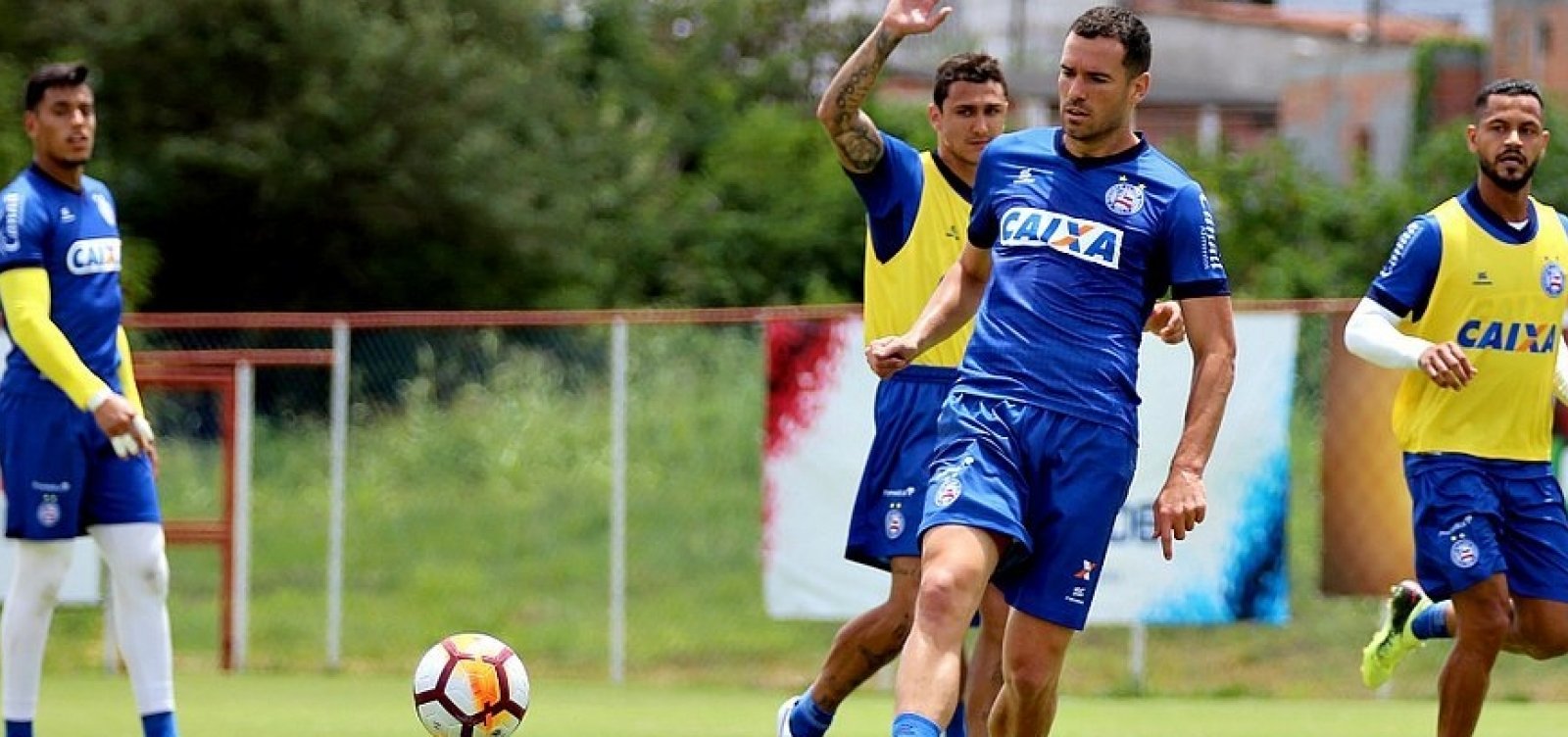 Bahia deve entrar em campo contra o Grêmio com nova zaga 