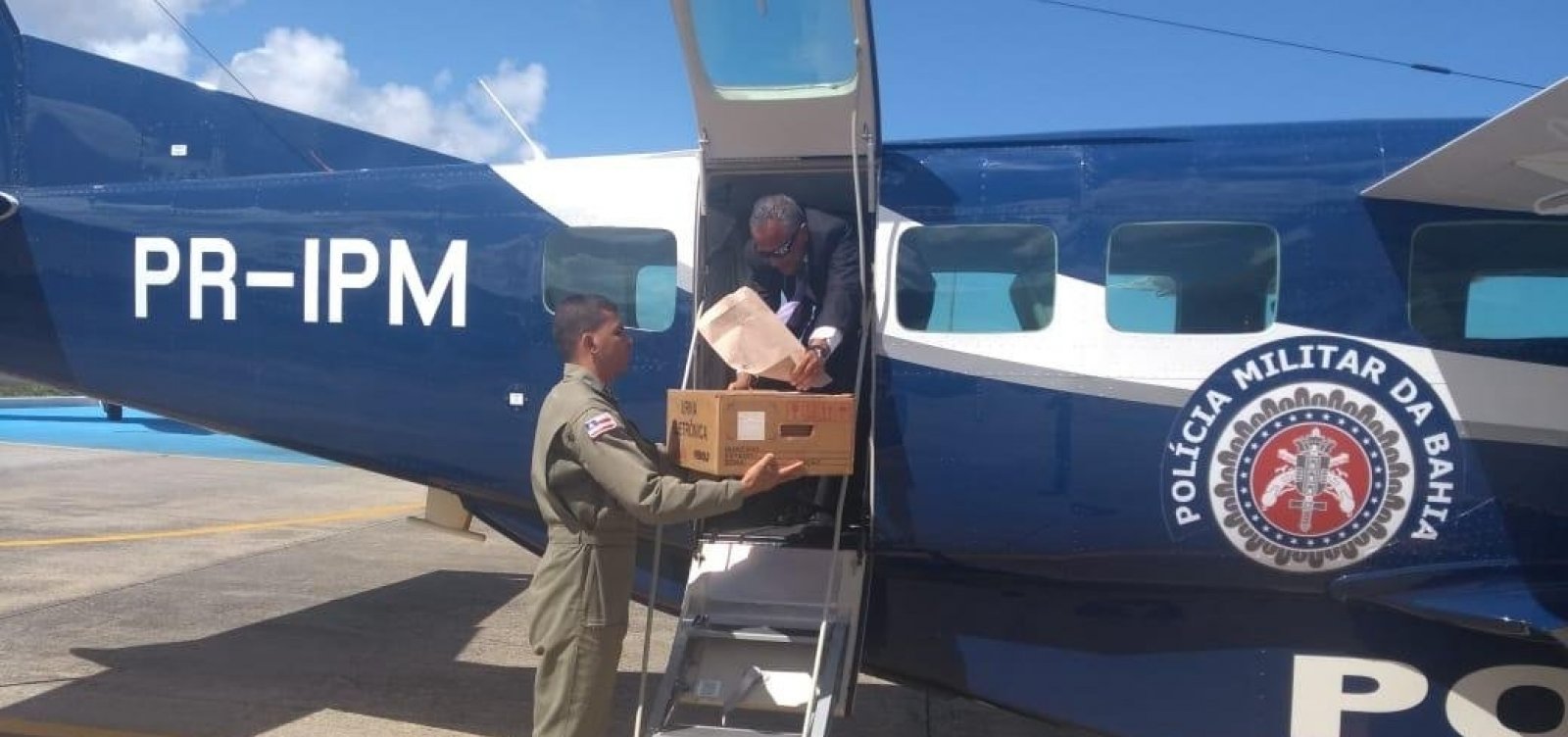 Graer transporta urnas eletrônicas para interior da Bahia