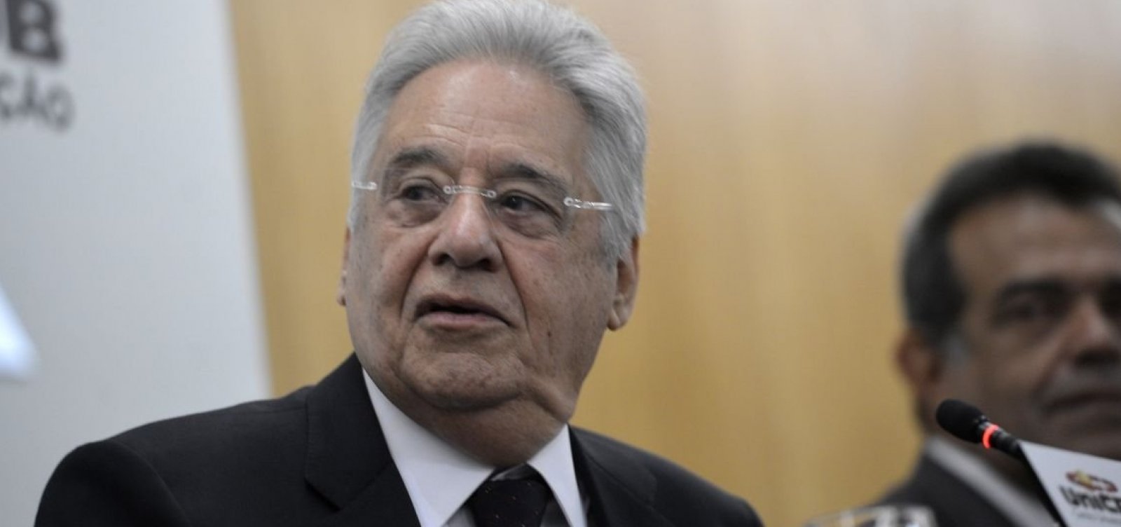 FHC vota em São Paulo e diz que democracia está 'enraizada' no país