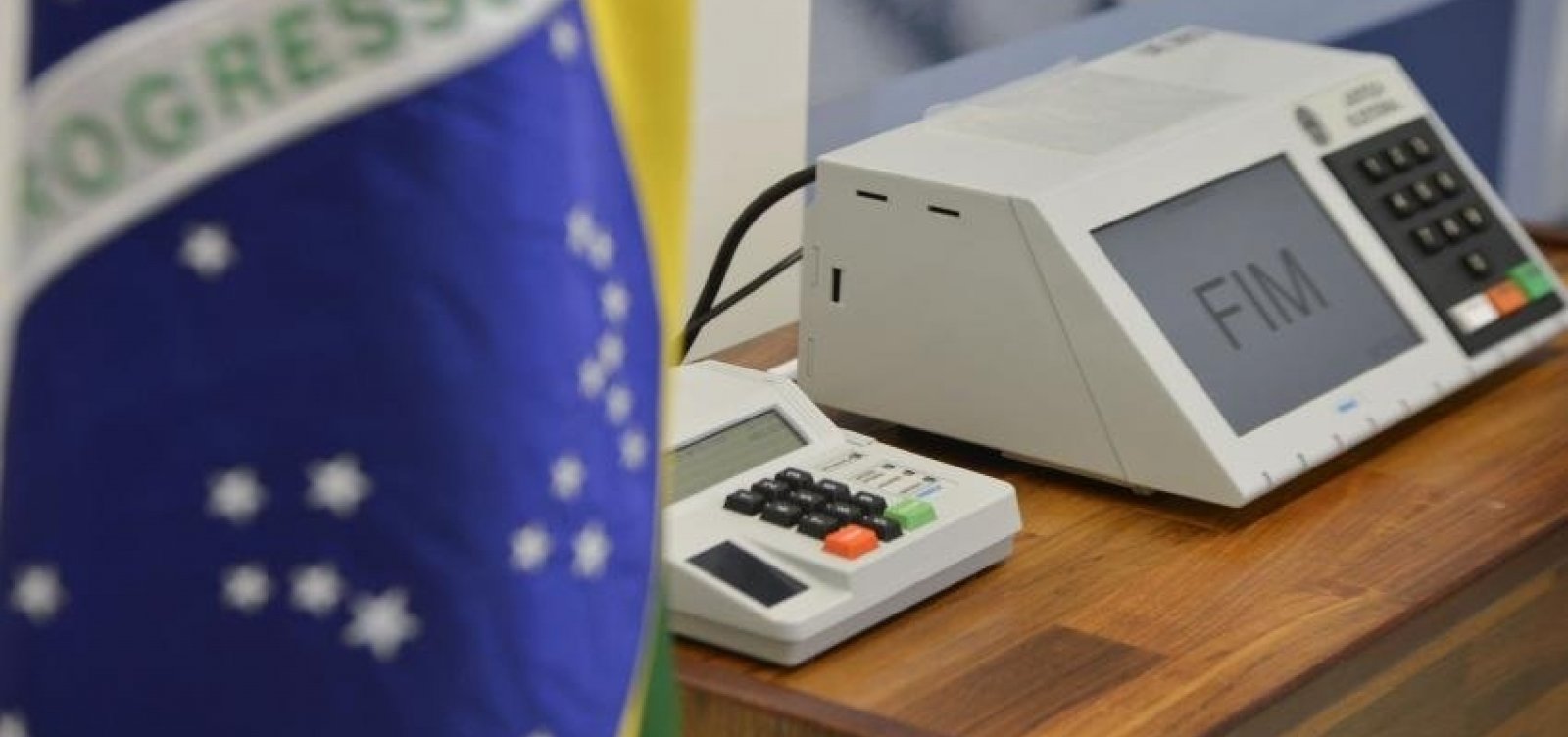 Quase 200 casos de crimes eleitorais foram registrados até meio-dia