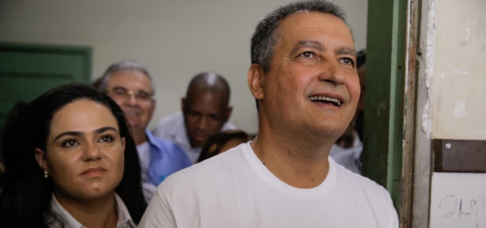 Rui Costa é reeleito governador da Bahia com 76% dos votos válidos