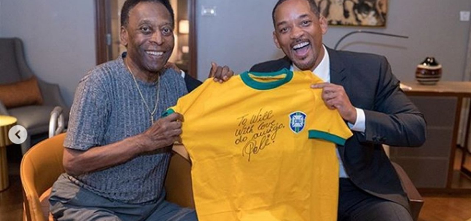 Will Smith realiza sonho de conhecer Pelé e o chama de lenda