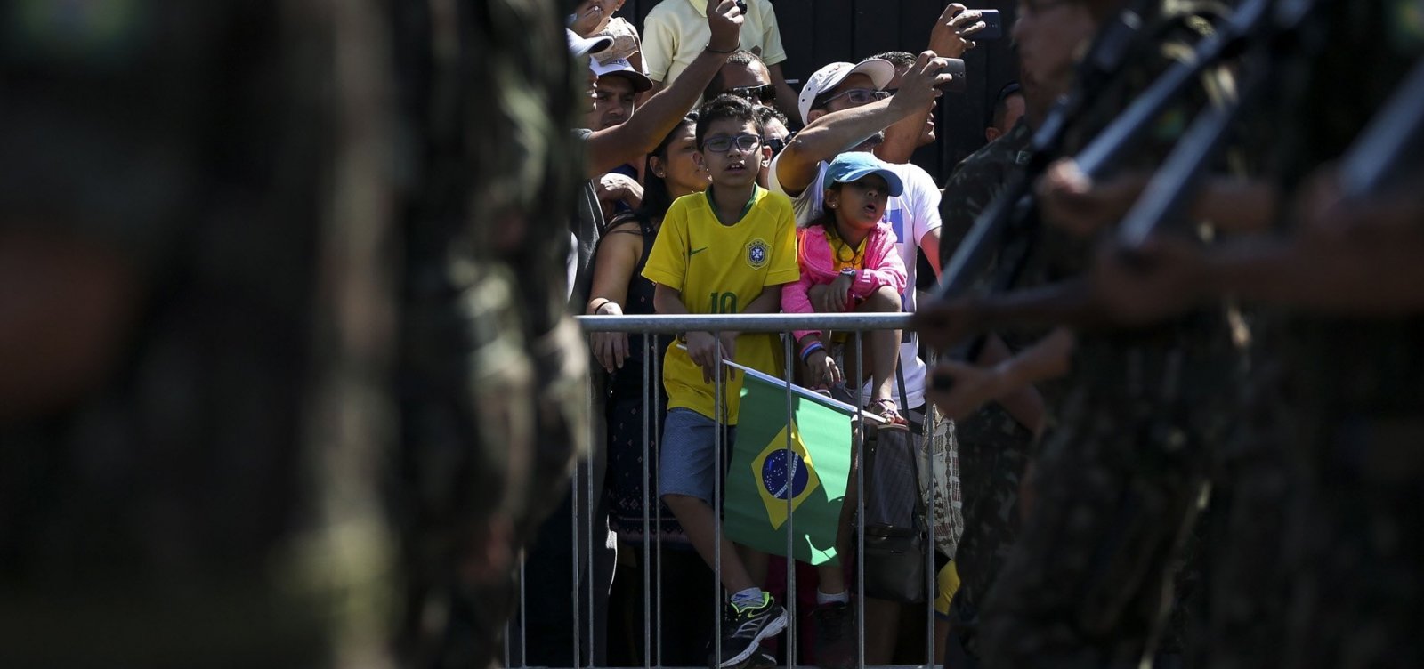 Bancada militar dobra o número de deputados na Câmara