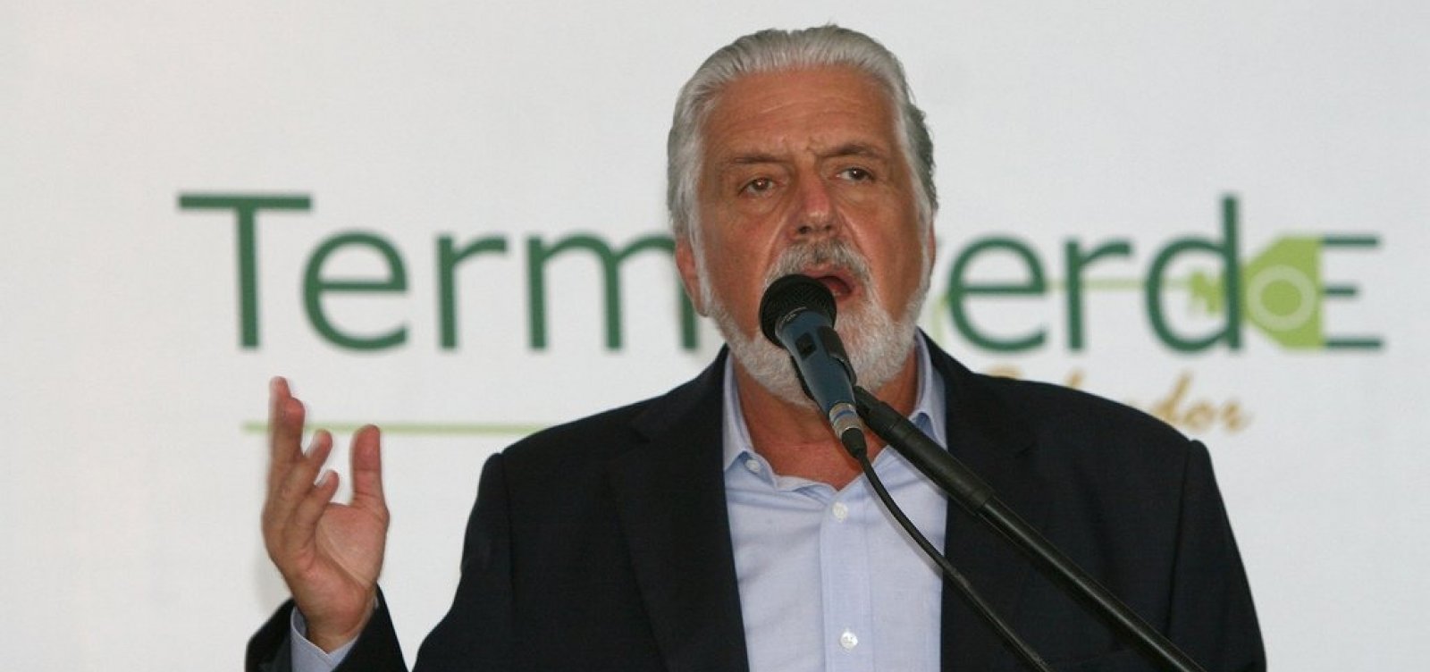 Jaques Wagner quer criar 'frente democrática' com Ciro, Marina e FHC