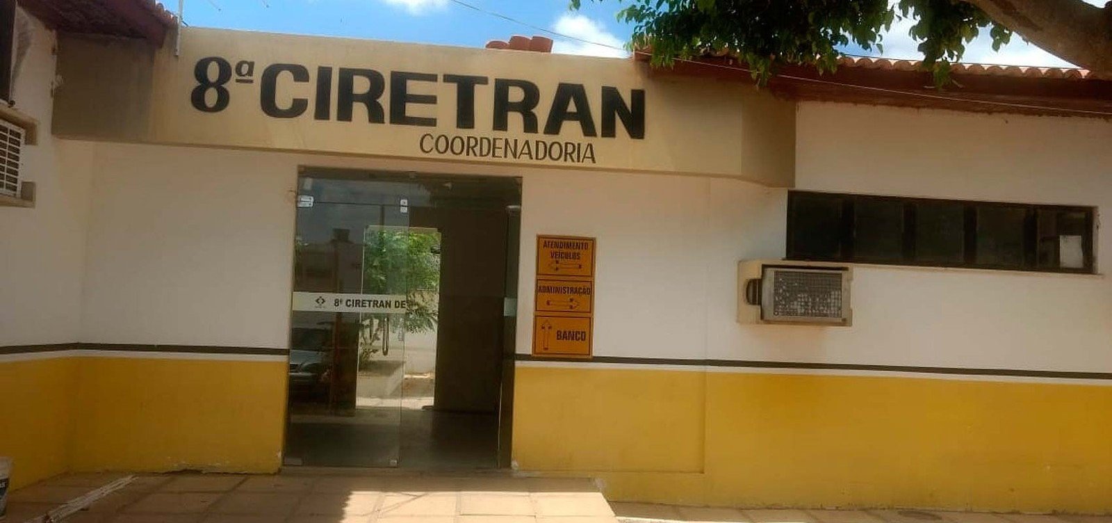 Coordenador e ex-servidor do Ciretran de Juazeiro são presos por venda de carros apreendidos