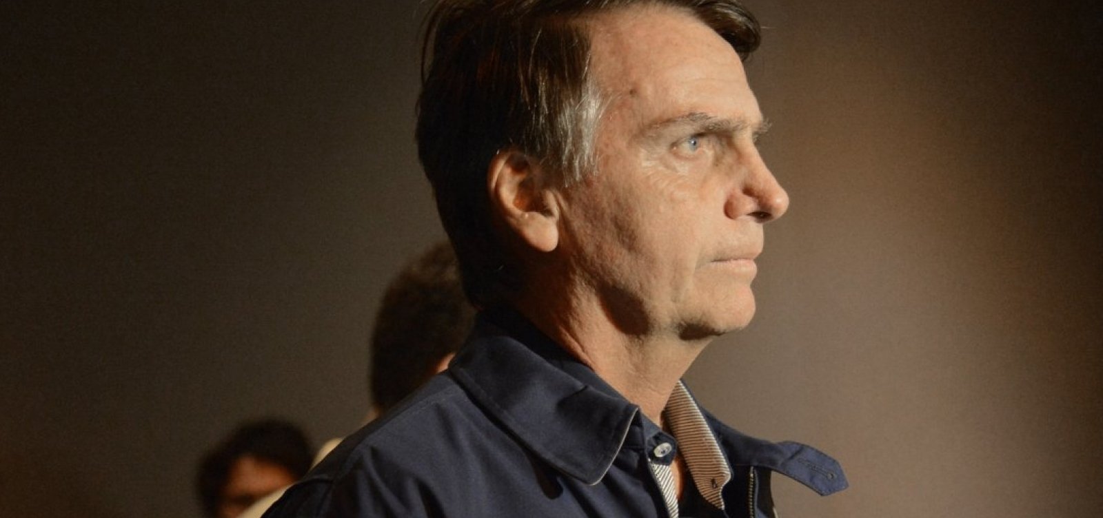 Bolsonaro fará pesadas críticas a Haddad em propaganda de rádio, diz coluna