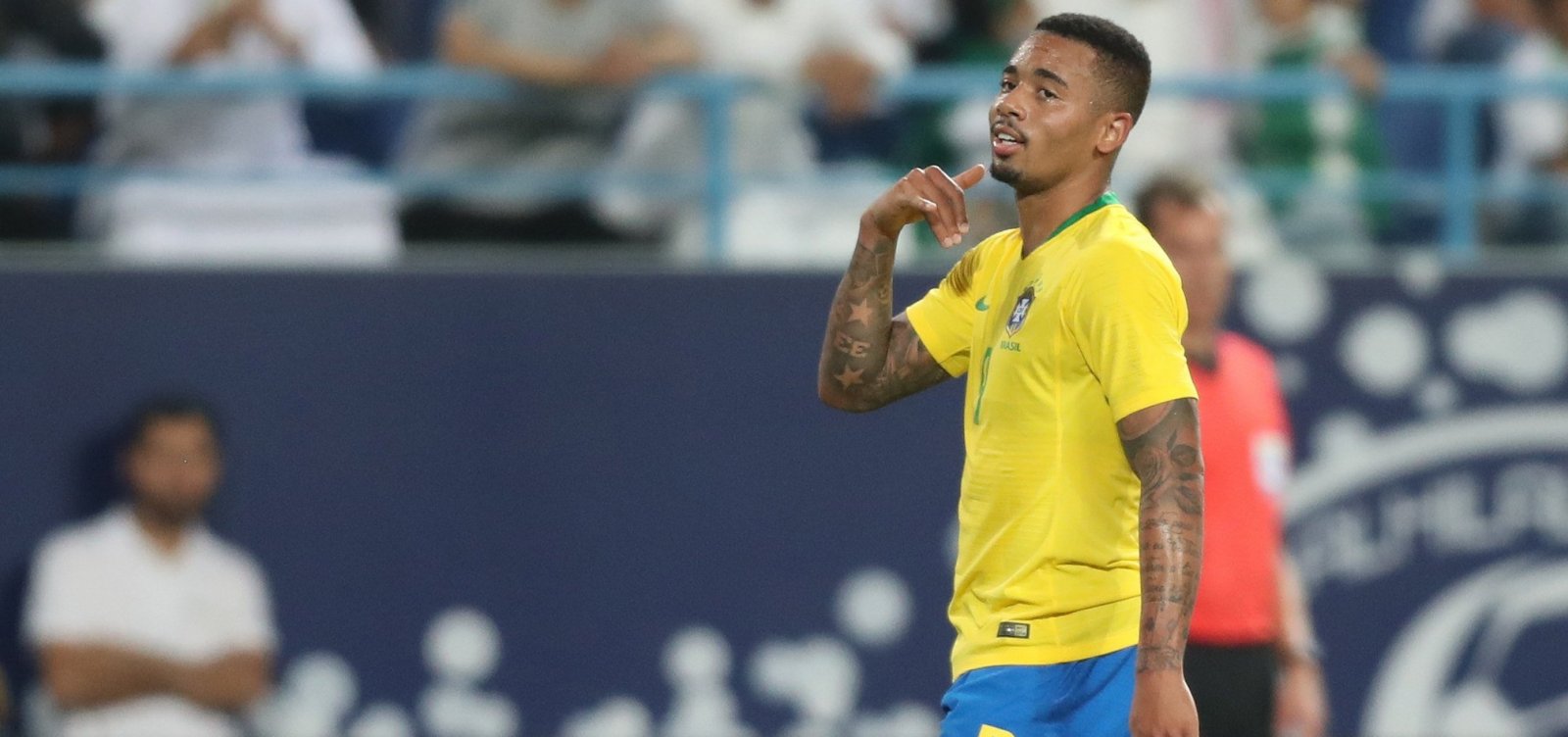 Gabriel Jesus desencanta, Alex Sandro amplia, e Brasil vence Arábia Saudita por 2 a 0