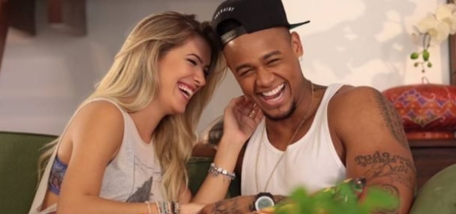De novo³: Léo Santana e Lore Improta voltam a namorar