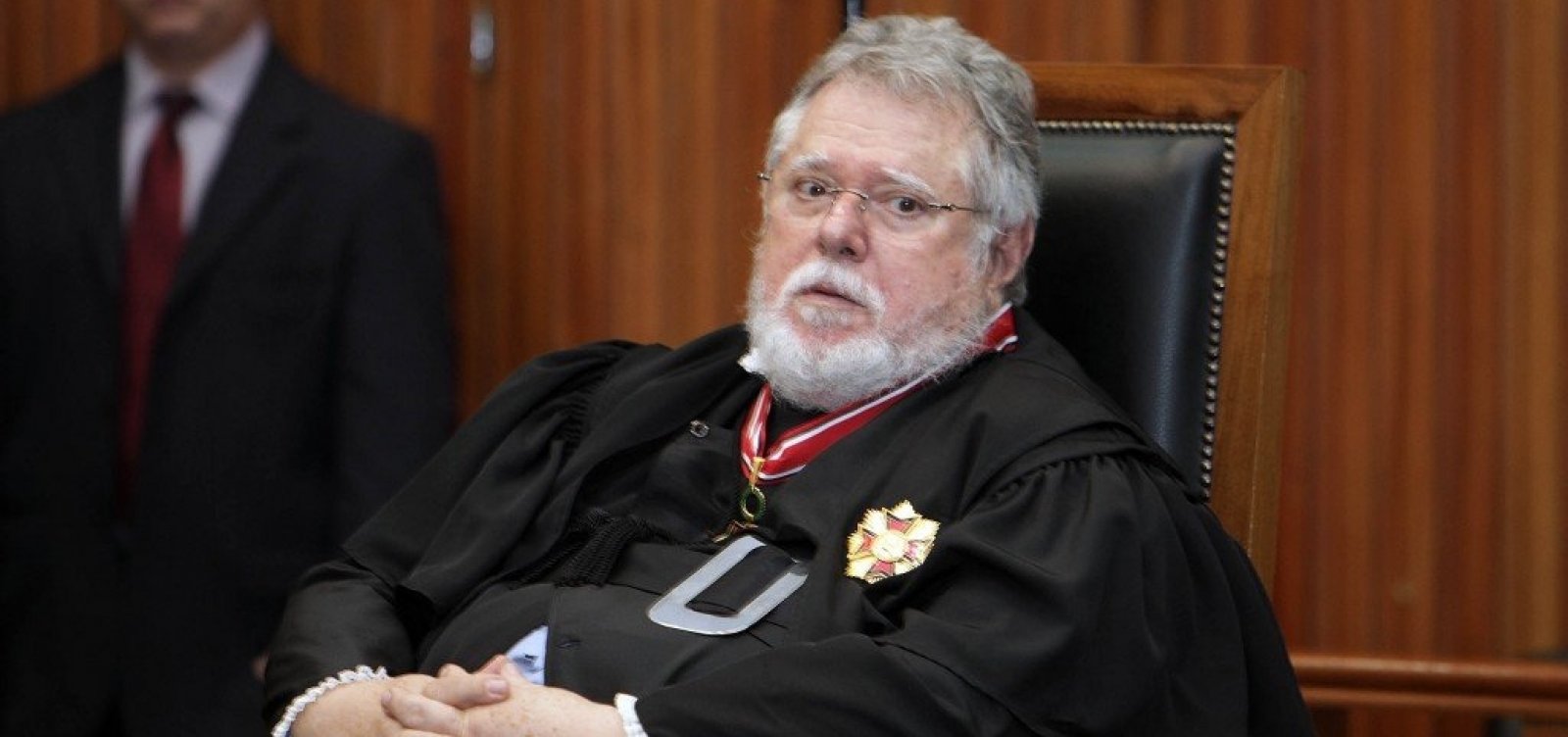 ‘Há indícios suficientes de autoria e materialidade’ de corrupção envolvendo o ex-presidente do TCE, diz juíza