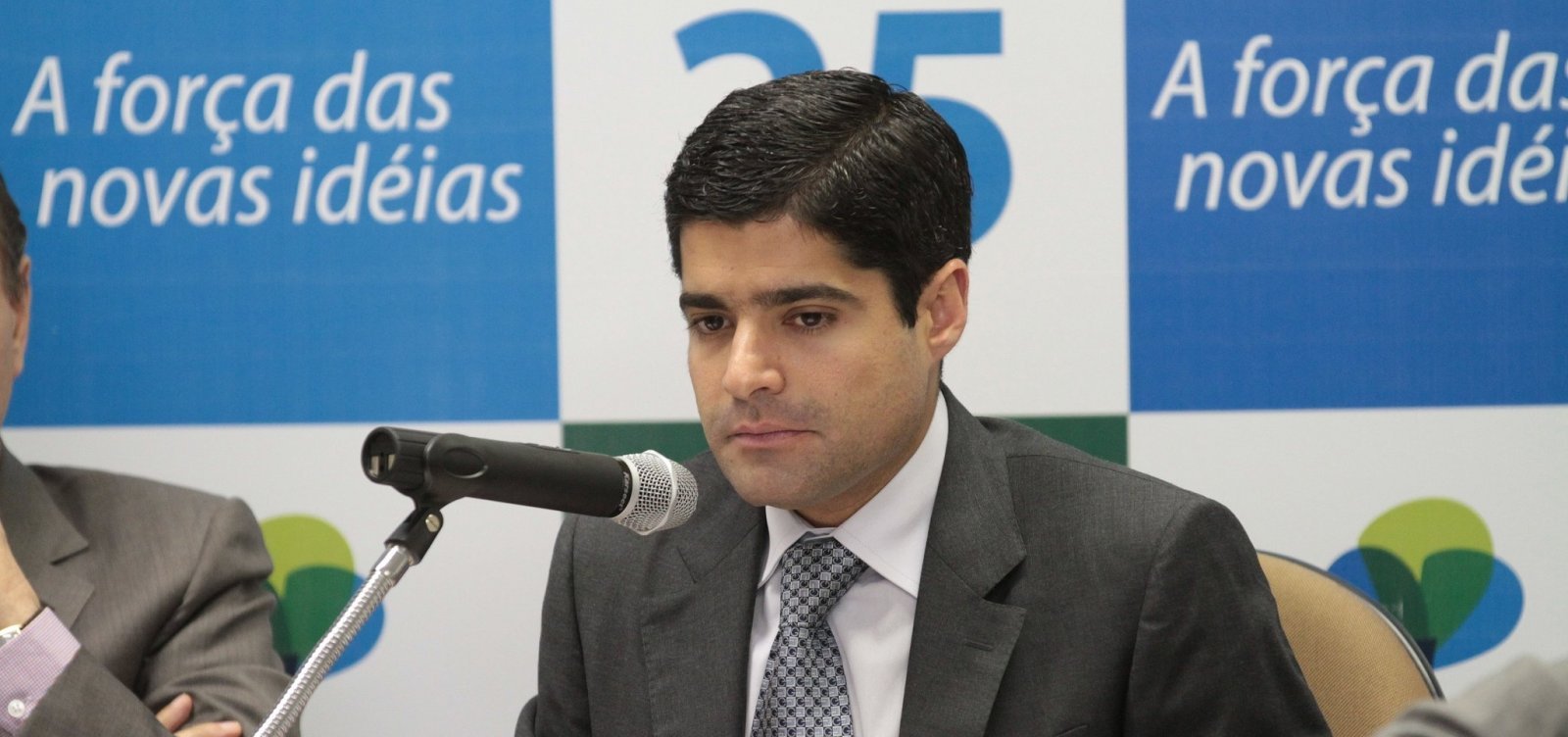 'Brasil deu o maior cheque em branco da sua história' ao eleger Bolsonaro, diz ACM Neto