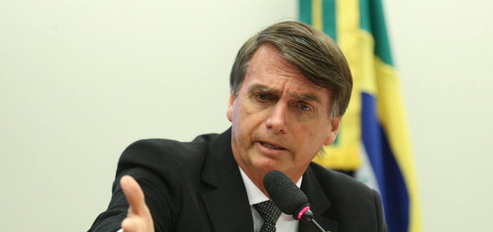 Bolsonaro viaja hoje para Brasília e se reúne com autoridades 