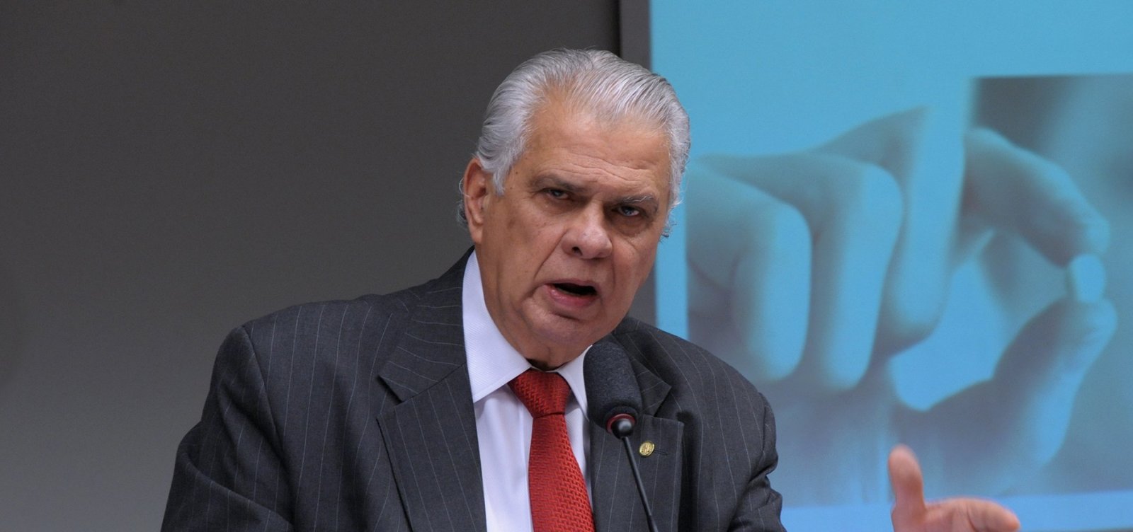 José Carlos Araújo diz que negocia com dois deputados para ampliar bancada do PR