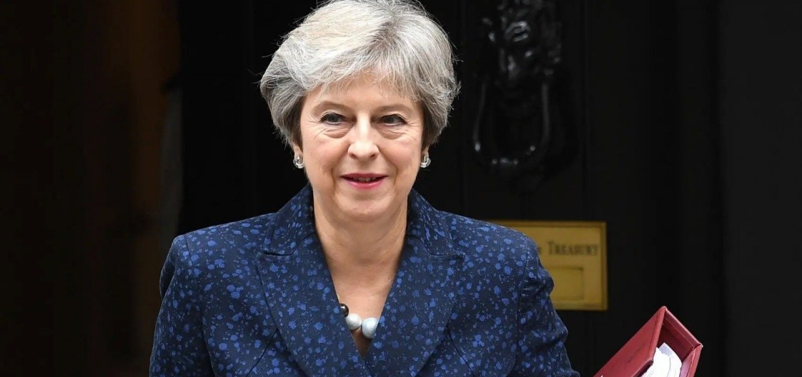 Texto do Brexit é aprovado por gabinete da primeira-ministra do Reino Unido