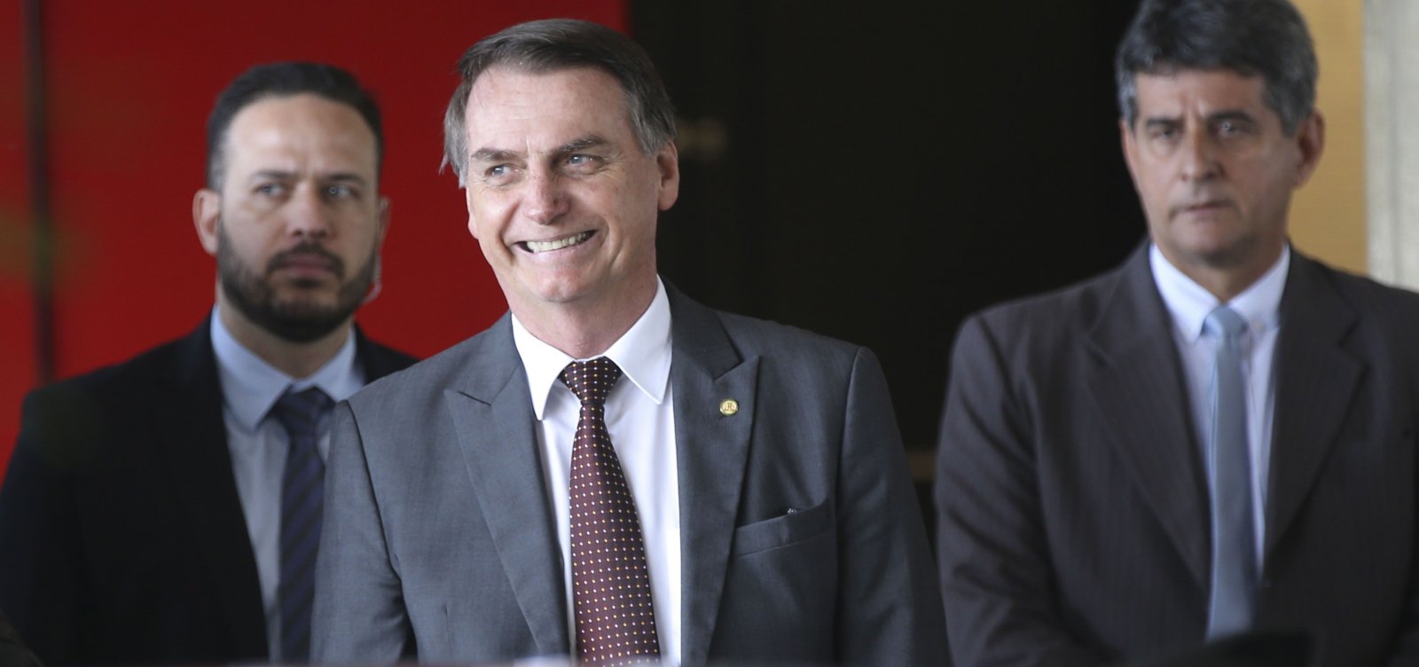 Bolsonaro nega desconfiança em ministra: 'Também sou réu no Supremo, e daí?'