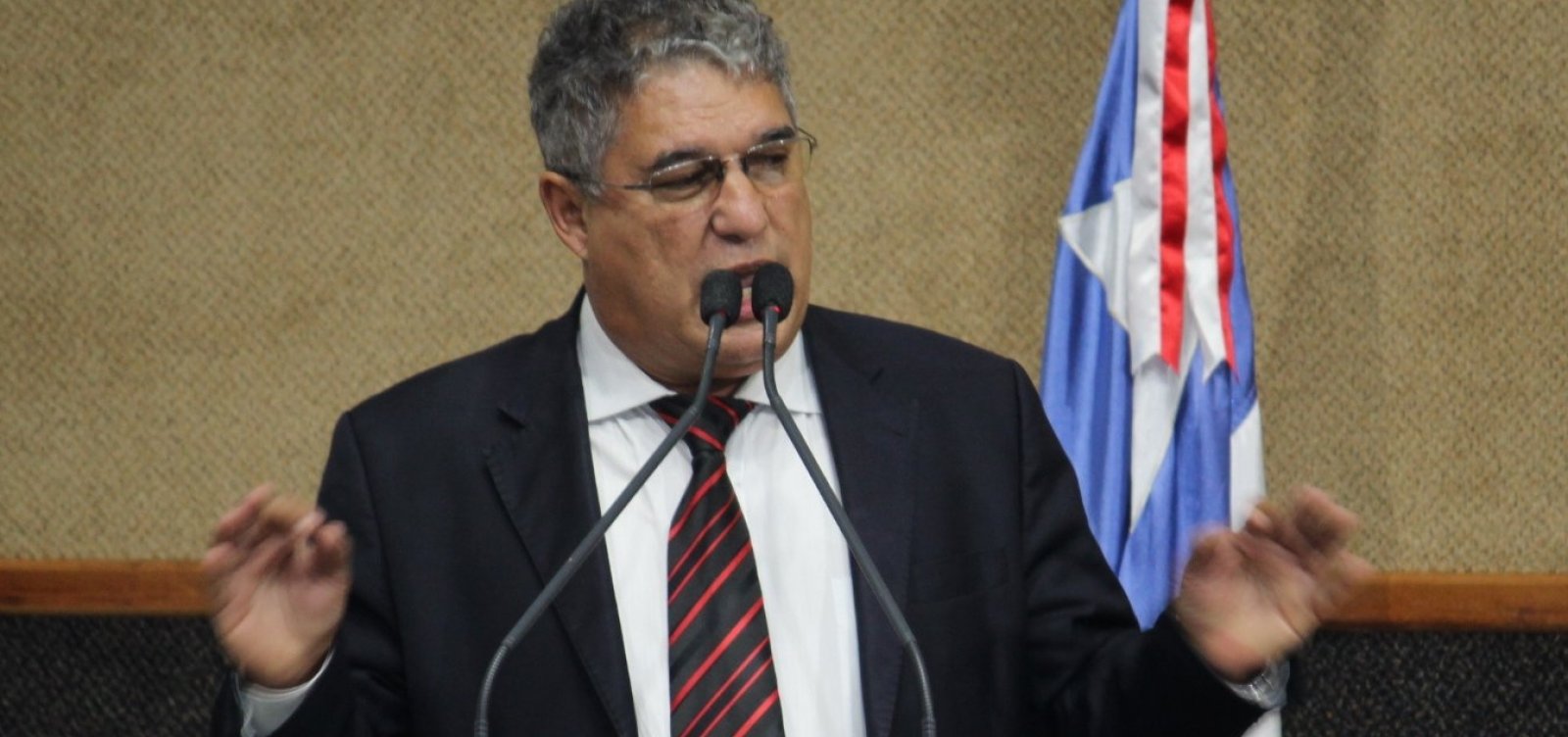 Rosemberg desiste de candidatura à presidência da AL-BA: 'Pedido do governador'