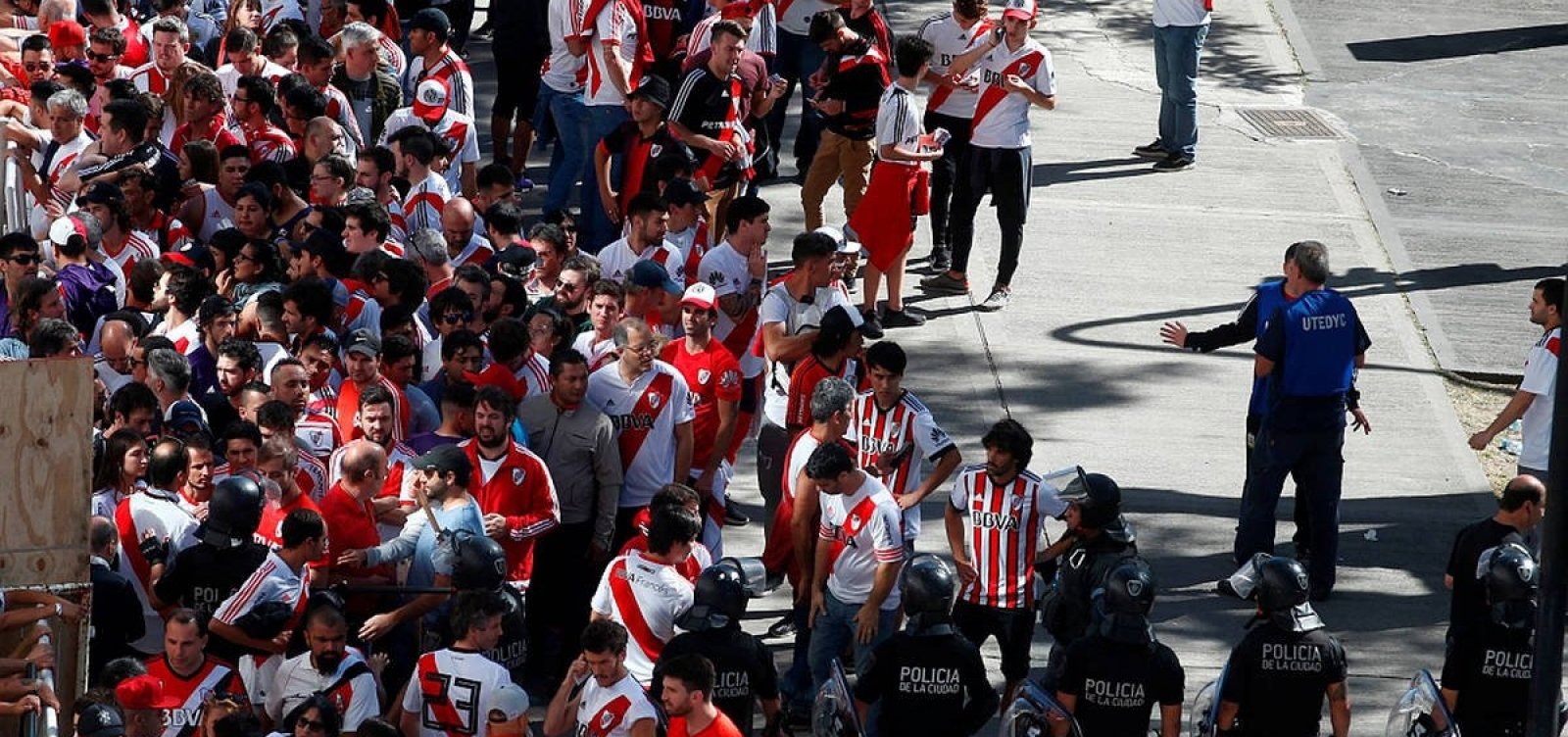 Conmebol confirma River x Boca para este domingo e cobra punição de envolvidos