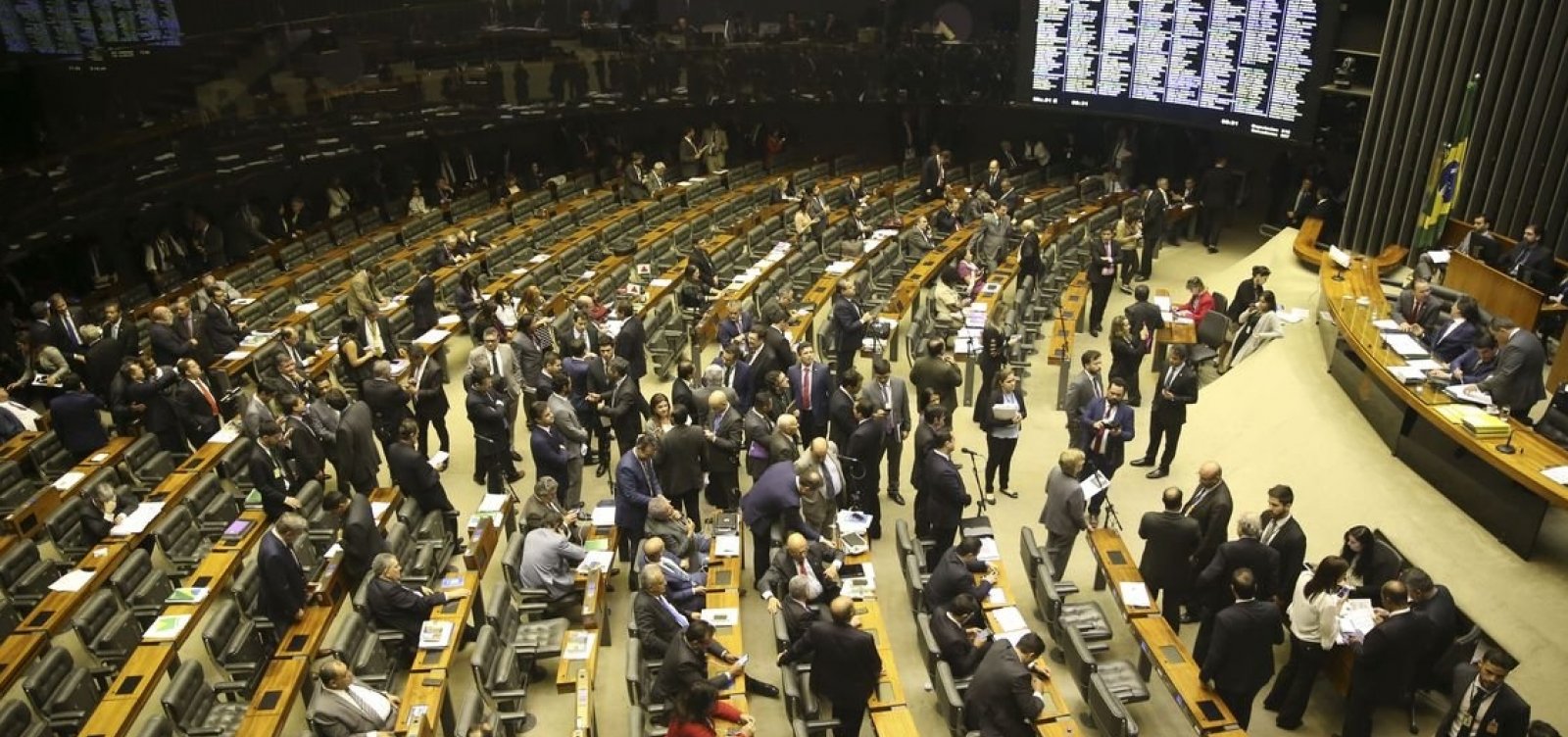 Novo Congresso tem dívida de R$ 660 milhões com a União