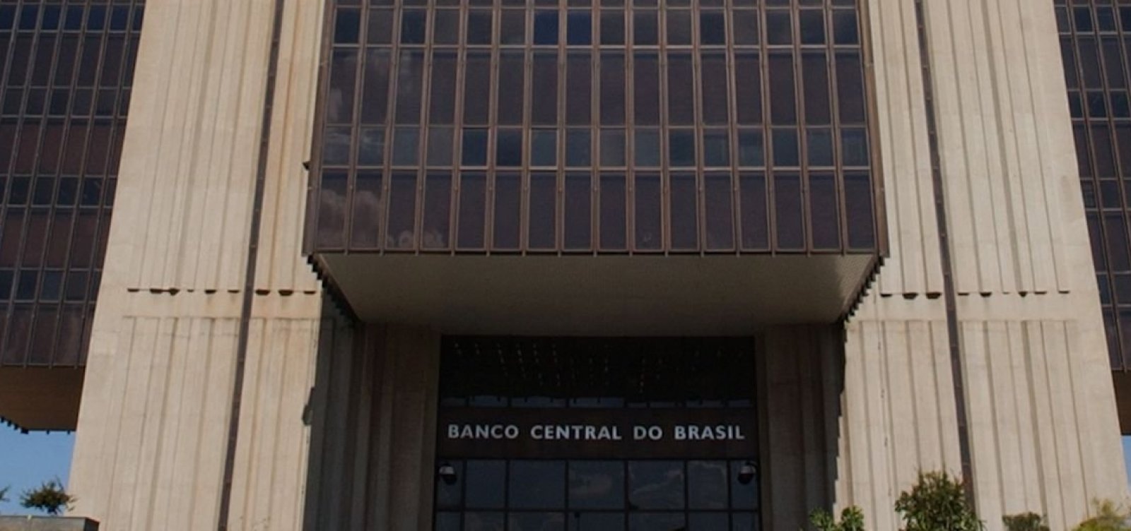 Brasil registra superávit de US$ 329 mi nas transações correntes em outubro