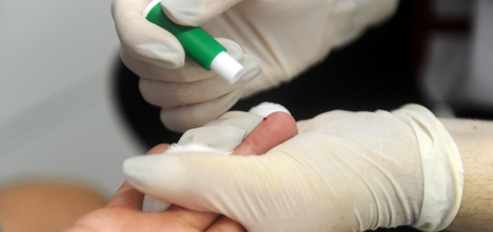 Unidade móvel vai realizar exames de testagem para HIV e Sífilis no mês de Dezembro