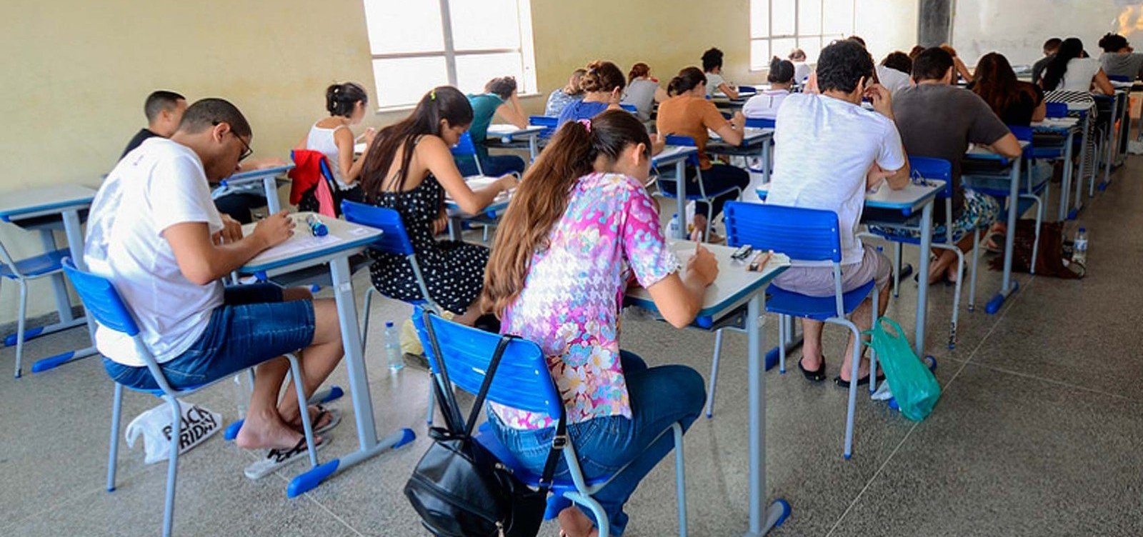 Primeiro dia de vestibular da Uneb tem abstenção de 14,78%