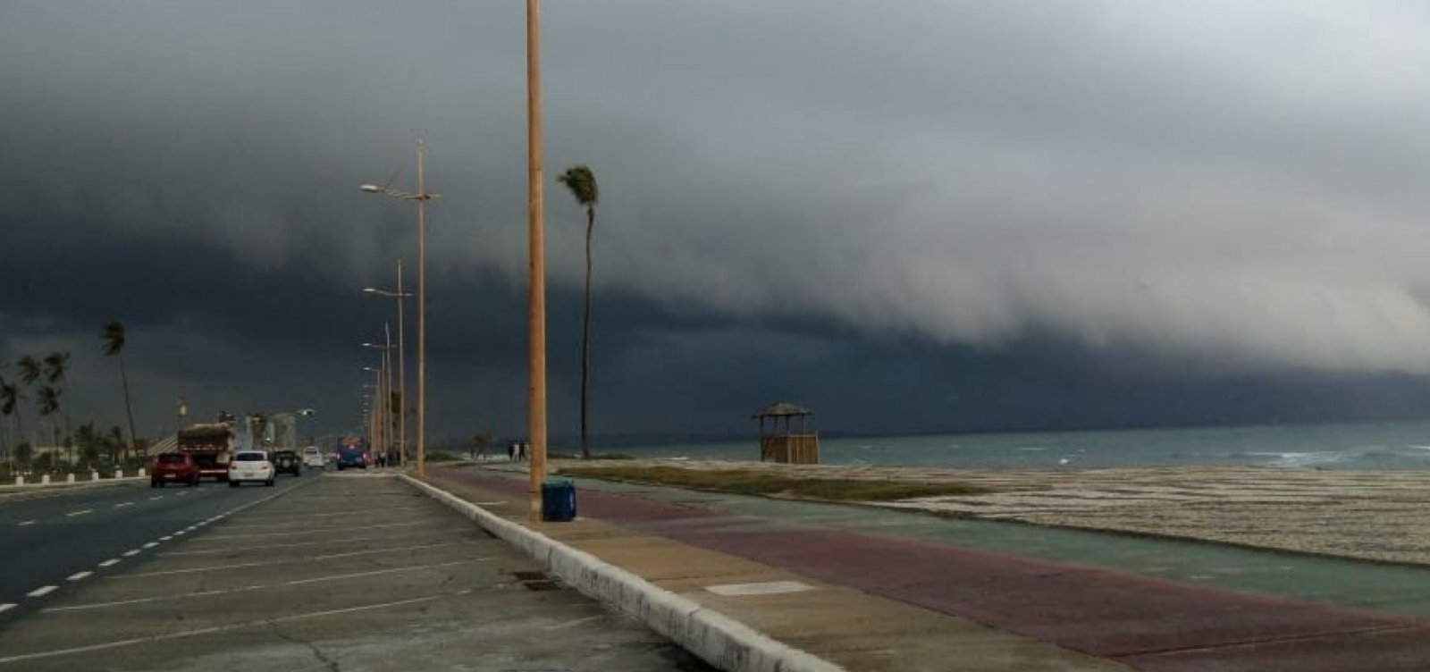 Defesa Civil de Salvador registra 27 solicitações relacionadas às chuvas